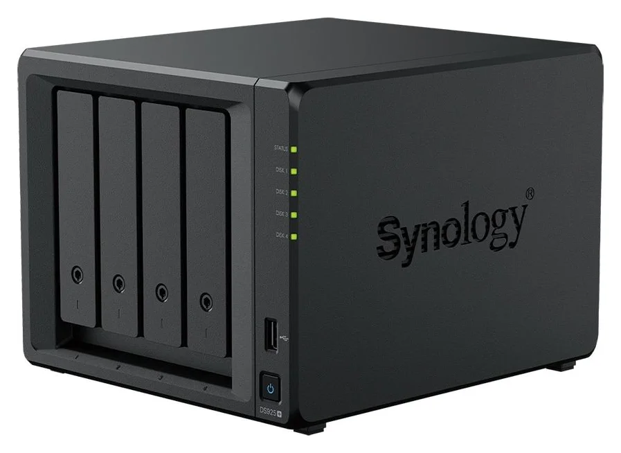 Synology DS925+, patru sertare si 2.5GbE