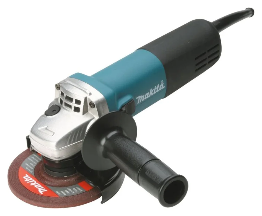 Makita 9558HNRG, 840 W